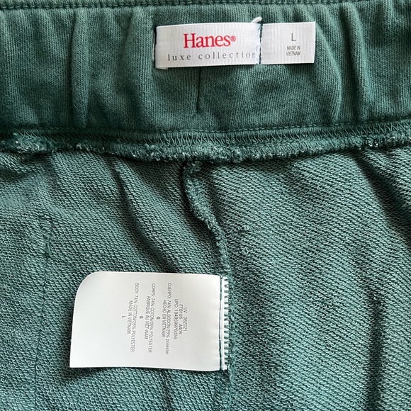 Hanes Luxe Collection Cargo Joggers, Size L - Picture 5 of 6